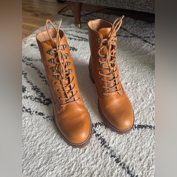 Madewell The Julien Lace Up Lugsole Boot - Picture 2 of 6